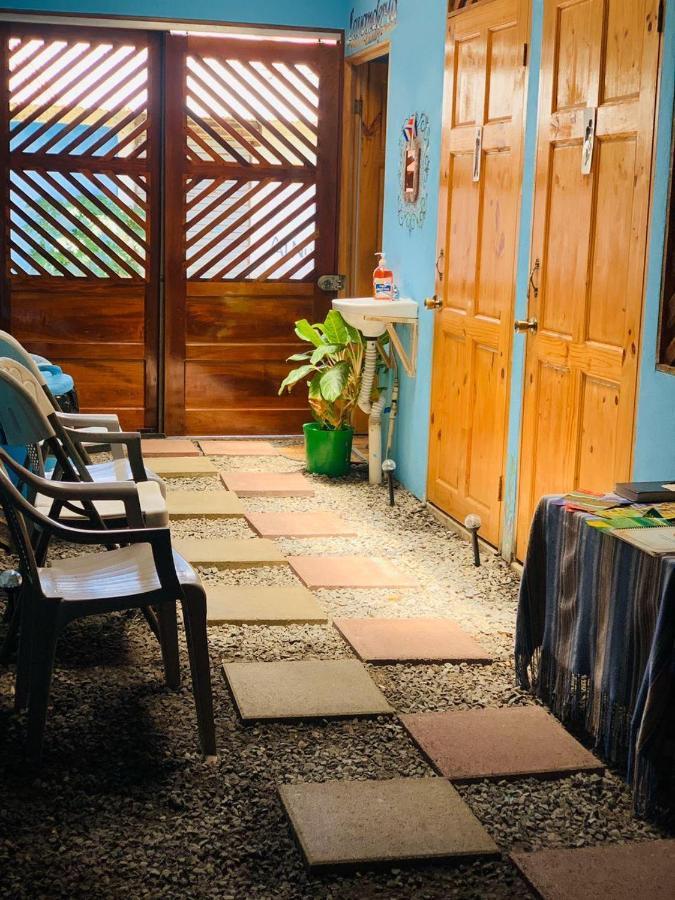 Hostel Tortuguero 7Backpackers Екстериор снимка