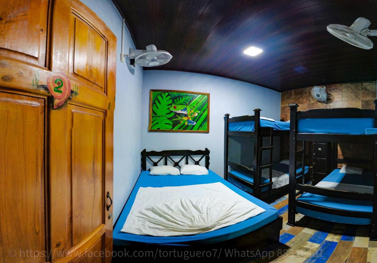 Hostel Tortuguero 7Backpackers Екстериор снимка
