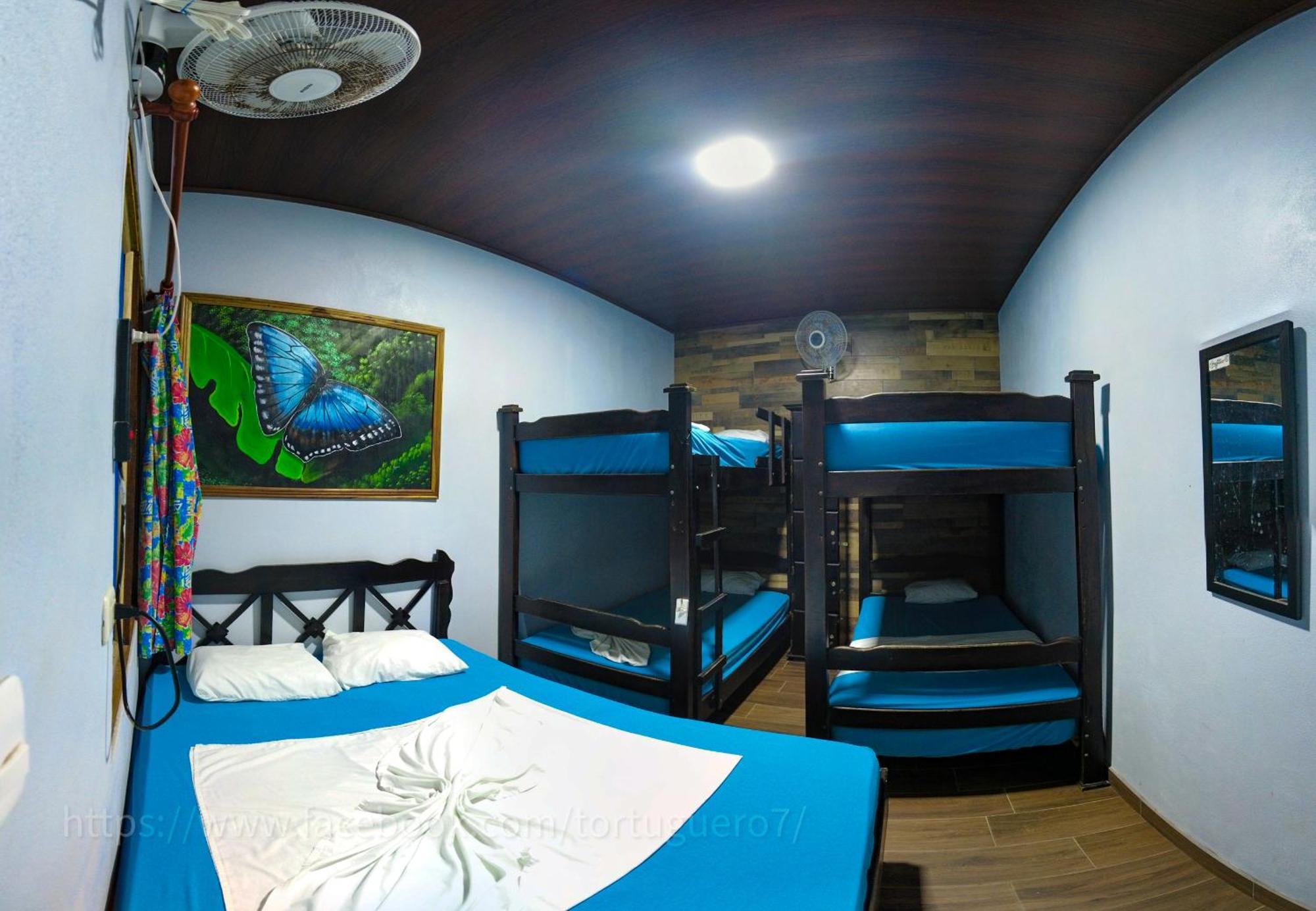 Hostel Tortuguero 7Backpackers Екстериор снимка