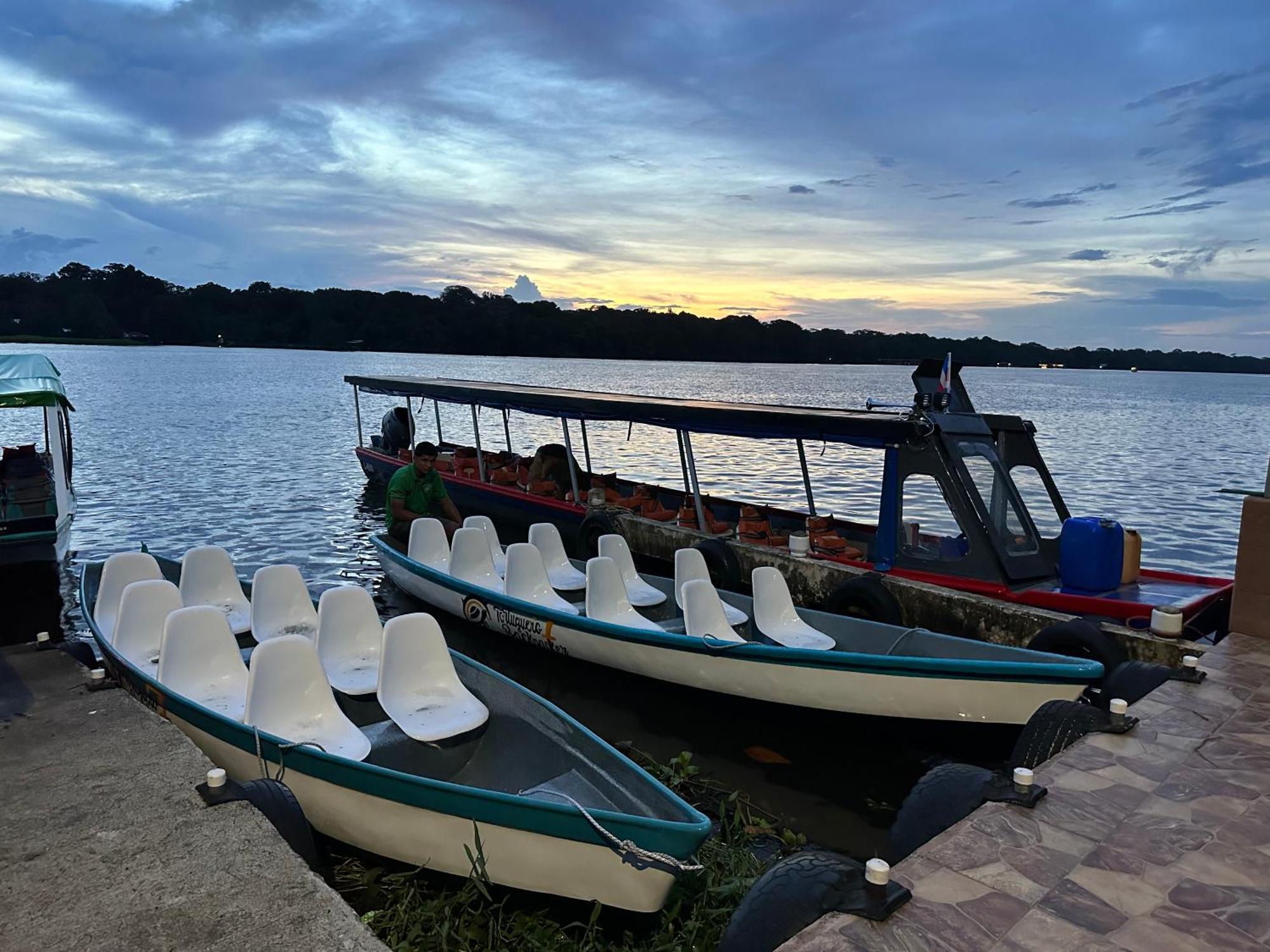 Hostel Tortuguero 7Backpackers Екстериор снимка